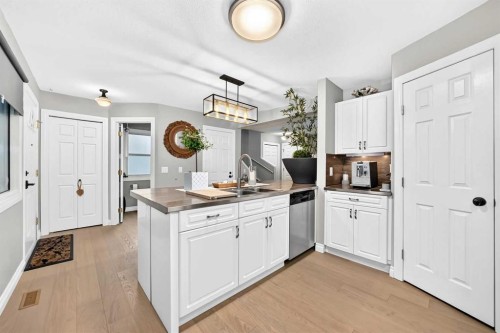 2275 Flanders Avenue Sw, Calgary, AB 