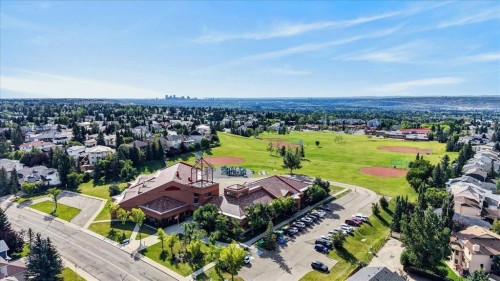 451 Hawkview Manor Circle Nw, Calgary, AB 