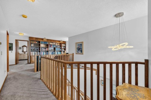 232 Hawkview Manor Circle Nw, Calgary, AB 
