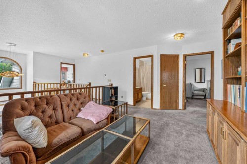 232 Hawkview Manor Circle Nw, Calgary, AB 