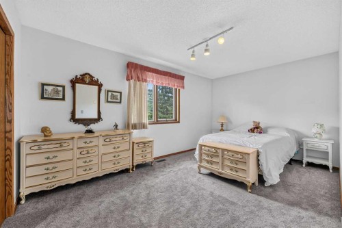 232 Hawkview Manor Circle Nw, Calgary, AB 