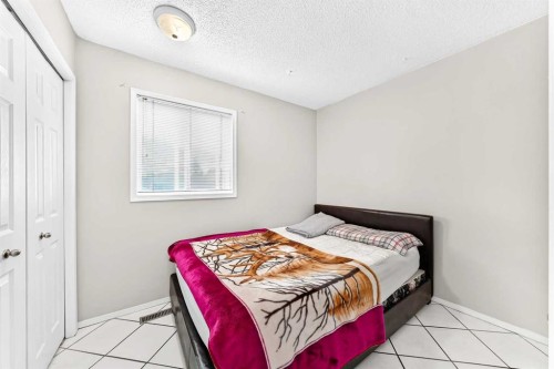 131 Applewood Drive Se, Calgary, AB 