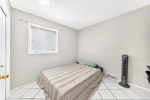 131 Applewood Drive Se, Calgary, AB 