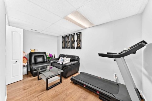 131 Applewood Drive Se, Calgary, AB 