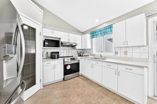 131 Applewood Drive Se, Calgary, AB 