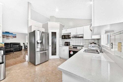 131 Applewood Drive Se, Calgary, AB 