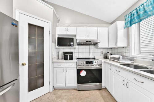 131 Applewood Drive Se, Calgary, AB 