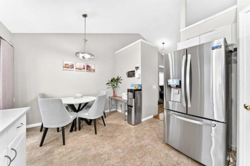 131 Applewood Drive Se, Calgary, AB 