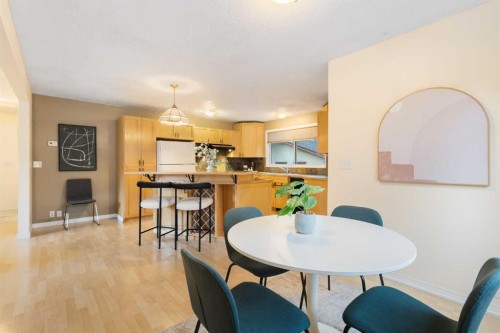 112 Silverthorn Road Nw, Calgary, AB 
