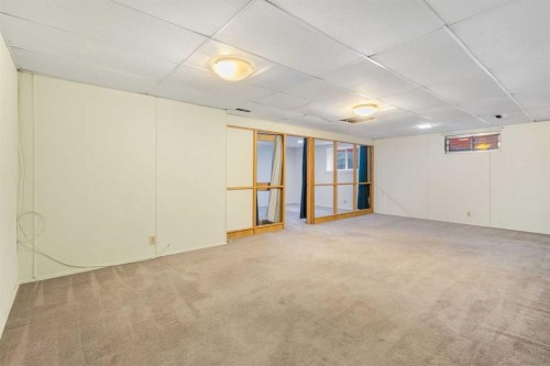 112 Silverthorn Road Nw, Calgary, AB 
