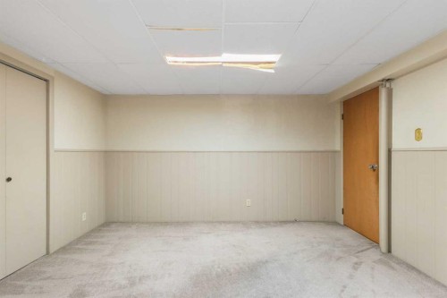 112 Silverthorn Road Nw, Calgary, AB 