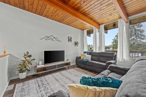 3910 12 Avenue Sw, Calgary, AB 