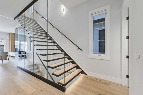 1902 13 Street Sw, Calgary, AB 