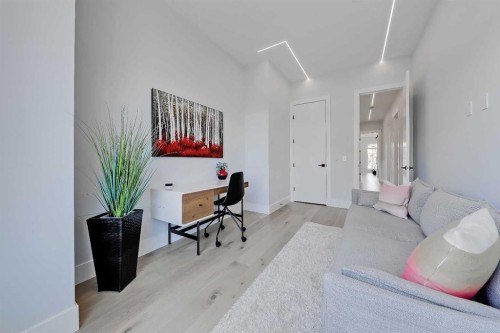 1902 13 Street Sw, Calgary, AB 