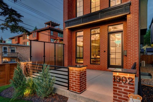 1902 13 Street Sw, Calgary, AB 