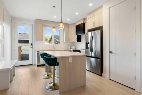 426 13 Avenue Ne, Calgary, AB 