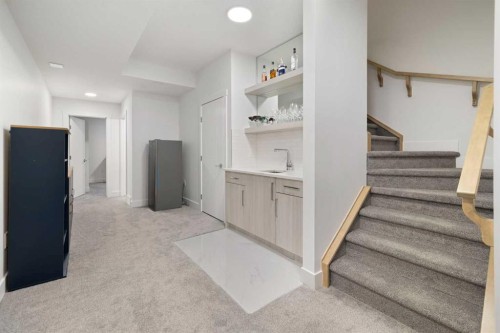 426 13 Avenue Ne, Calgary, AB 