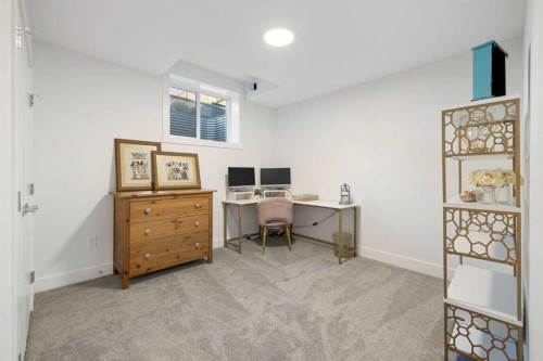 426 13 Avenue Ne, Calgary, AB 