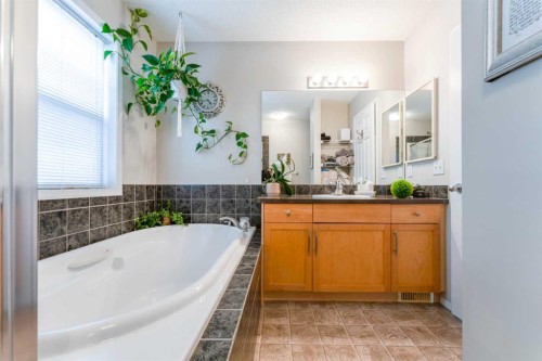 643 Everridge Drive Sw, Calgary, AB 