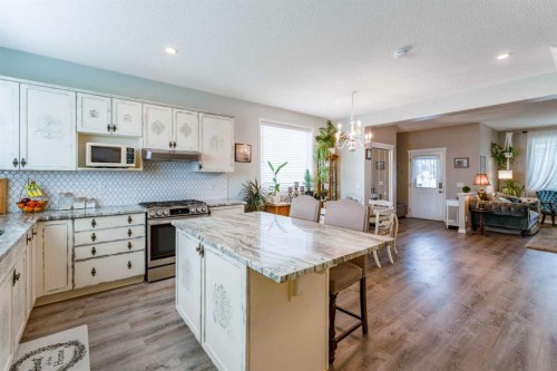 643 Everridge Drive Sw, Calgary, AB 