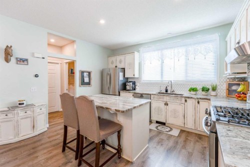 643 Everridge Drive Sw, Calgary, AB 