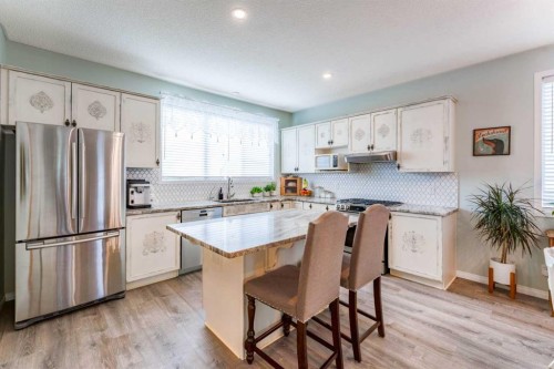 643 Everridge Drive Sw, Calgary, AB 