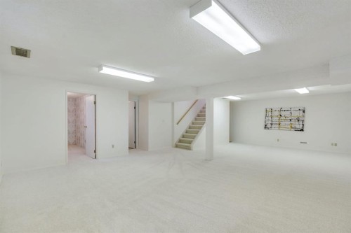 127 Falshire Way Ne, Calgary, AB 
