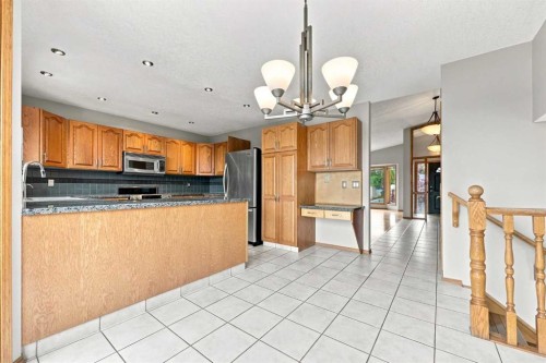 361 Santana Bay Nw, Calgary, AB 