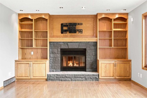 361 Santana Bay Nw, Calgary, AB 