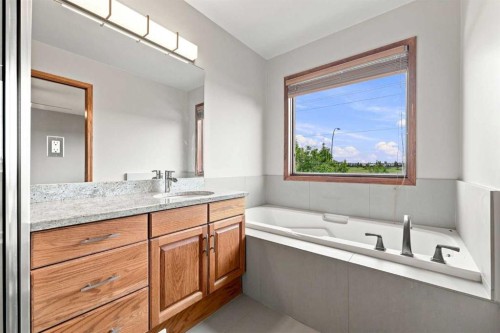 361 Santana Bay Nw, Calgary, AB 