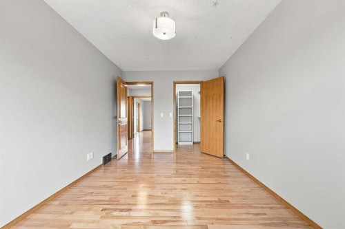 361 Santana Bay Nw, Calgary, AB 