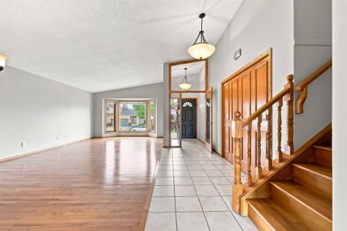 361 Santana Bay Nw, Calgary, AB 