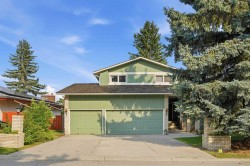 336 Pump Hill Crescent SW Calgary, AB T2V 4M1