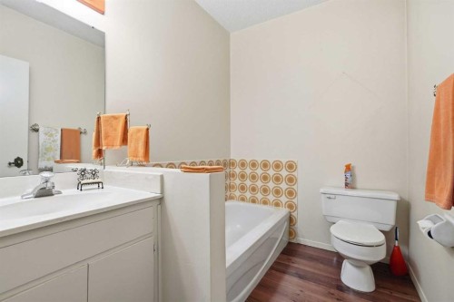 336 Pump Hill Crescent Sw, Calgary, AB 
