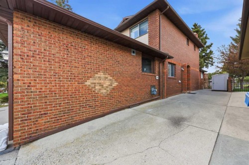 480 Berkley Crescent Nw, Calgary, AB 