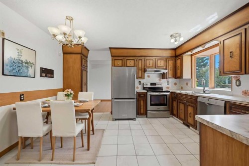 480 Berkley Crescent Nw, Calgary, AB 