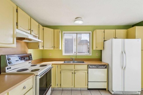 175 Castleridge Drive Ne, Calgary, AB 