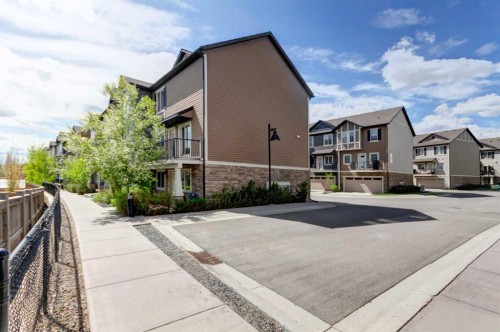444 Legacy Point Se, Calgary, AB 
