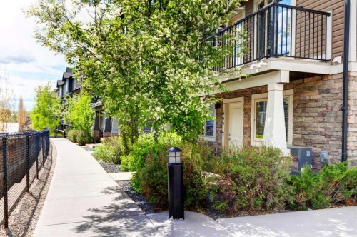 444 Legacy Point Se, Calgary, AB 