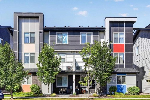 26 Redstone Way Ne, Calgary, AB 