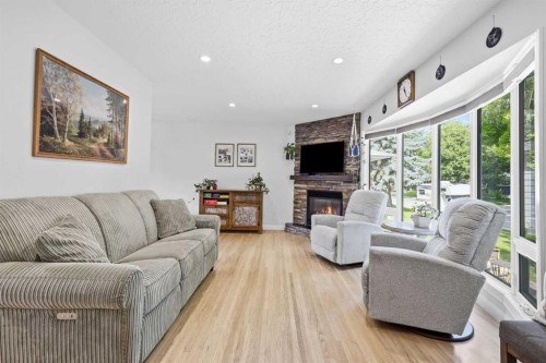 23 Winslow Crescent Sw, Calgary, AB 