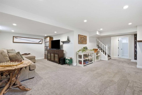 23 Winslow Crescent Sw, Calgary, AB 