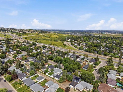 23 Winslow Crescent Sw, Calgary, AB 