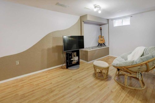 76 Templemont Circle Ne, Calgary, AB 