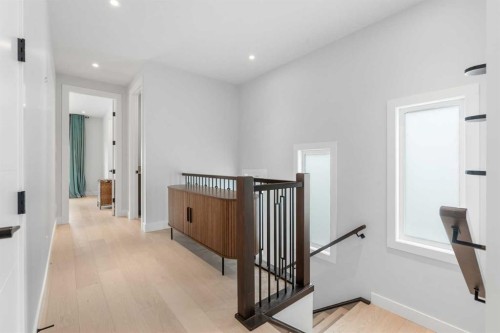 2431 6 Avenue Nw, Calgary, AB 