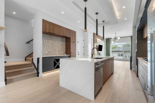2431 6 Avenue Nw, Calgary, AB 