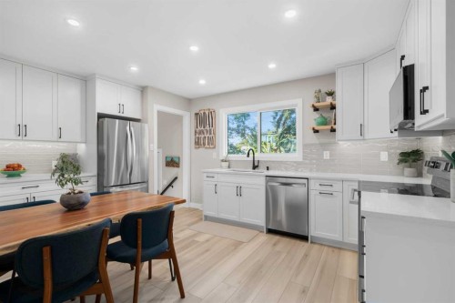 8343 48 Avenue Nw, Calgary, AB 