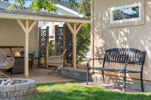 8343 48 Avenue Nw, Calgary, AB 