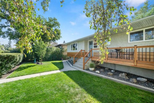 8343 48 Avenue Nw, Calgary, AB 