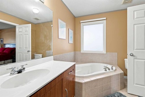 345 Saddlecrest Way Ne, Calgary, AB 